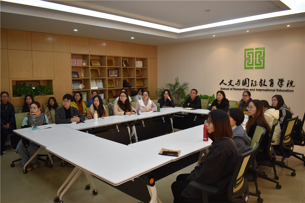 人文党员师生观看庆祝改革开放四十周年大会.jpg 人文党员师生观看庆祝改革开放四十周年大会.jpg